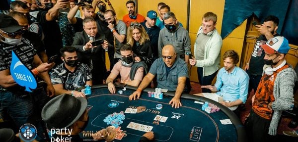 Tips For Transitioning From Online to Live Poker